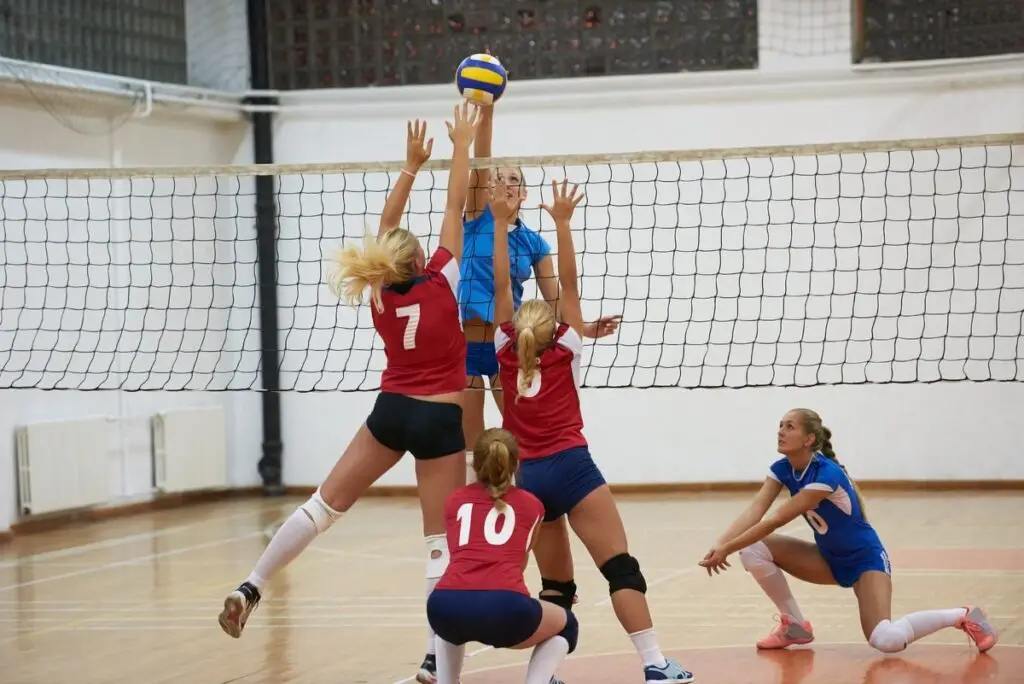 Image of a volleyball team